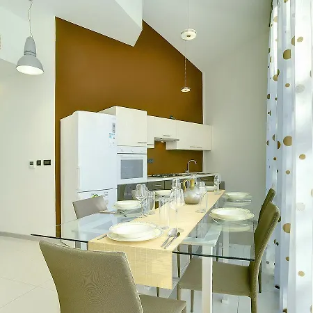 Ferienhaus Holiday Yo-yo Pula